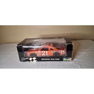 Revell 1996 Michael Waltrip Citgo Wood Brothers #21 Die Cast 1:24 Car 3908